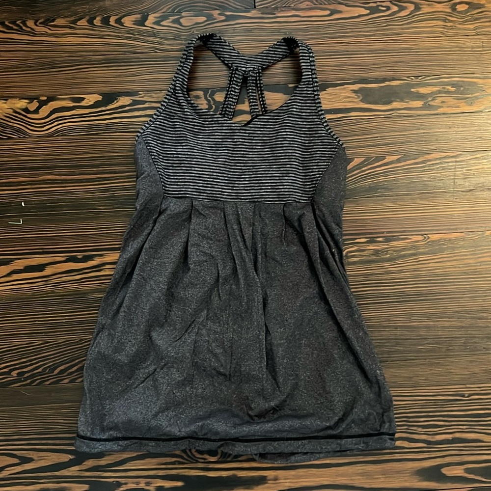 Women’s -lululemon workout top